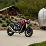 Triumph Speed e Street 3