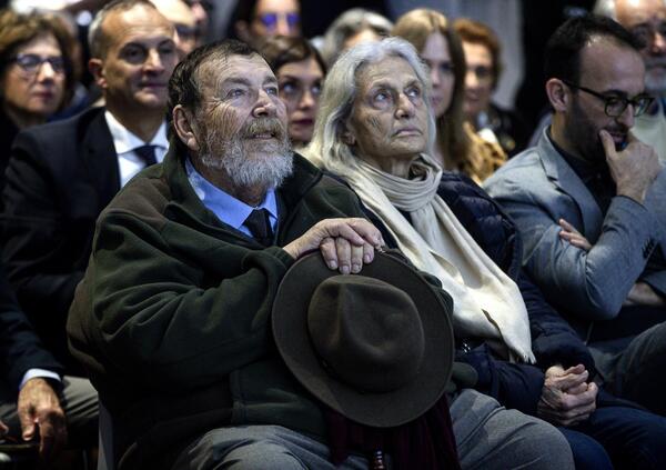 Pure Il Foglio cambia idea su Gaza? Adriano Sofri sculaccia il quotidiano: &ldquo;Caro Ferrara, non stai facendo un favore a Israele, Netanyahu ha sgretolato il MAI PI&Ugrave; AUSCHWITZ&rdquo;