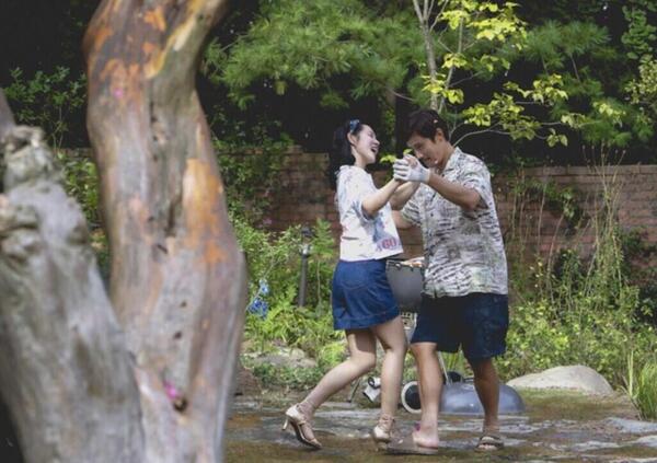 Abbiamo visto No Other Choice di Park Chan-wook alla Mostra del cinema di Venezia: ma com&#039;&egrave;? Un film in cui si uccide la concorrenza pur di essere assunti 