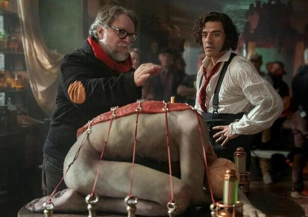 Abbiamo visto Frankenstein di Del Toro alla Mostra del cinema di Venezia: ma com&#039;&egrave;? &Egrave; davvero il film della vita del regista? E Jacob Elordi&hellip;