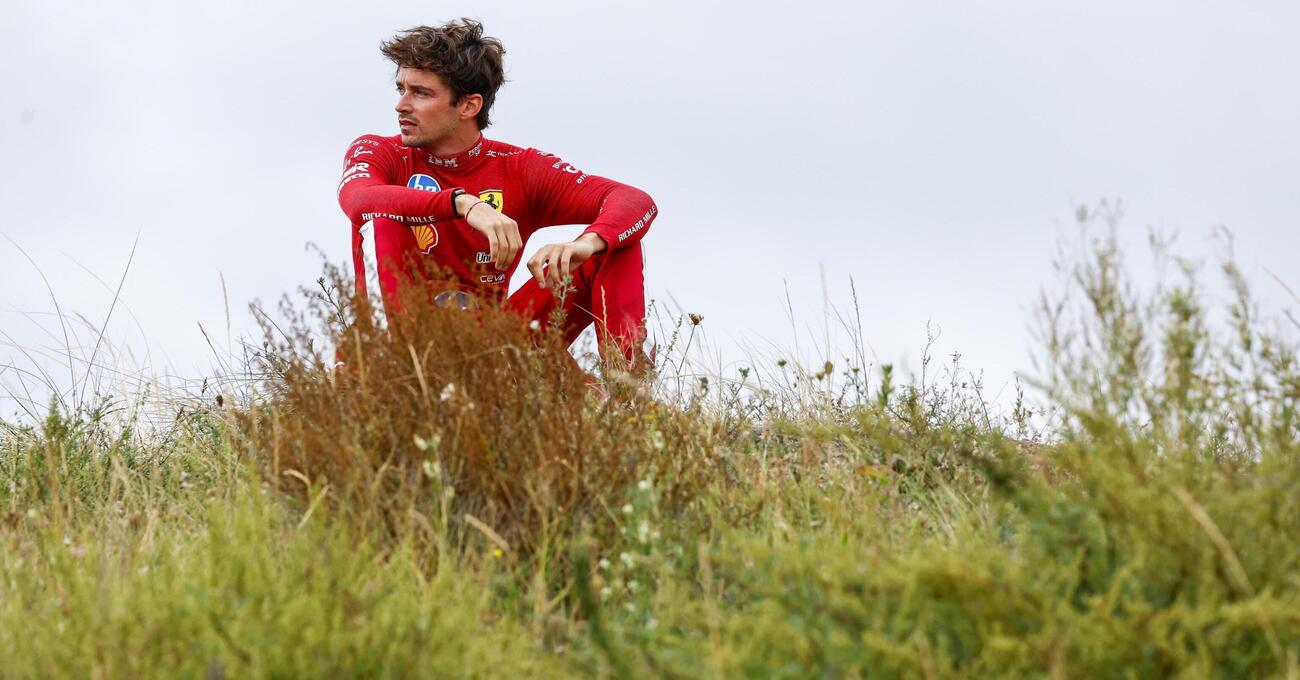 Disastro Ferrari: Leclerc ritirato dal Gran Premio d&rsquo;Olanda per colpa di Kimi Antonelli, Hamilton nel muro. E se si prepara Monza cos&igrave;&hellip;