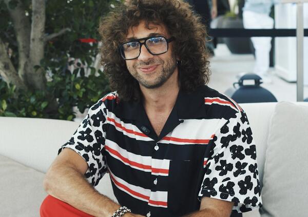 &ldquo;Sogno di fare un film su Maria De Filippi&rdquo;, parla il regista Gianluca Matarrese a la Mostra di Venezia con &ldquo;Il Quieto Vivere&rdquo;. E sulle risorse dell&rsquo;Ia al cinema&hellip;