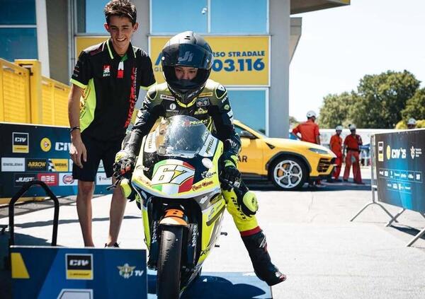 Ok ma chi &egrave; Lorenzo Pitrelli, l&rsquo;ultimo pilota della VR46 Riders Academy? Franco Morbidelli ci aveva avvertito&hellip;