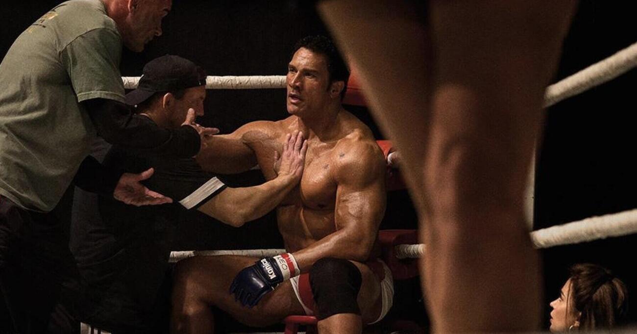 Abbiamo visto The Smashing Machine alla Mostra del cinema di Venezia: ma com&rsquo;&egrave;? Quindici minuti di applausi. E The Rock a questo livello forse non lo rivedremo mai pi&ugrave;