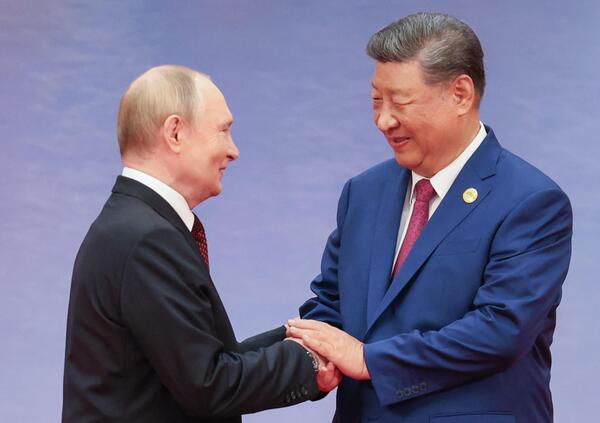 L&rsquo;Occidente non conta pi&ugrave; un caz*o? Signori, benvenuti nel nuovo mondo dominato da Cina, Russia e India. Analizziamo i piani di Xi, Putin e Modi. E l&#039;America di Trump...