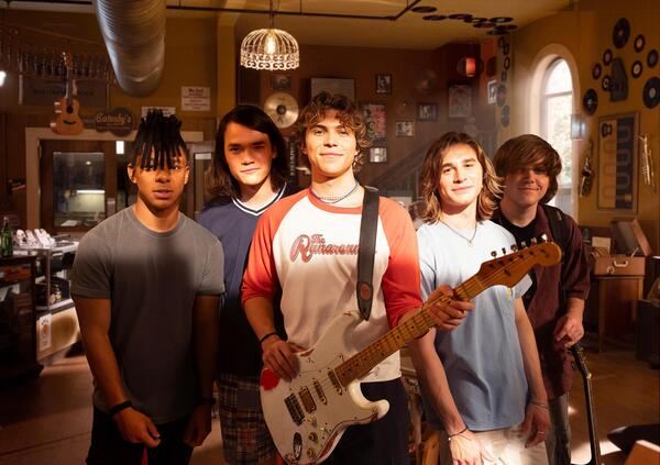 &Egrave; il ritorno del teen drama? Da The Turnarounds e L&#039;Estate nei tuoi occhi su Amazon Prime a Uno Splendido Errore su Netflix, gli adolescenti dominano le classifiche streaming