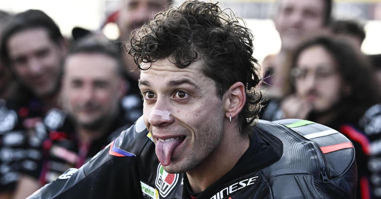 Il rosso, il nero e un giro di roulette: mentre Ducati si lascia andare con Marc Marquez, l&rsquo;Aprilia a Barcellona vuole portarle via tutto. A Borgo Panigale, per&ograve;...