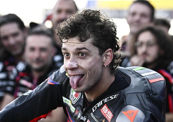 Il rosso, il nero e un giro di roulette: mentre Ducati si lascia andare con Marc Marquez, l&rsquo;Aprilia a Barcellona vuole portarle via tutto. A Borgo Panigale, per&ograve;...