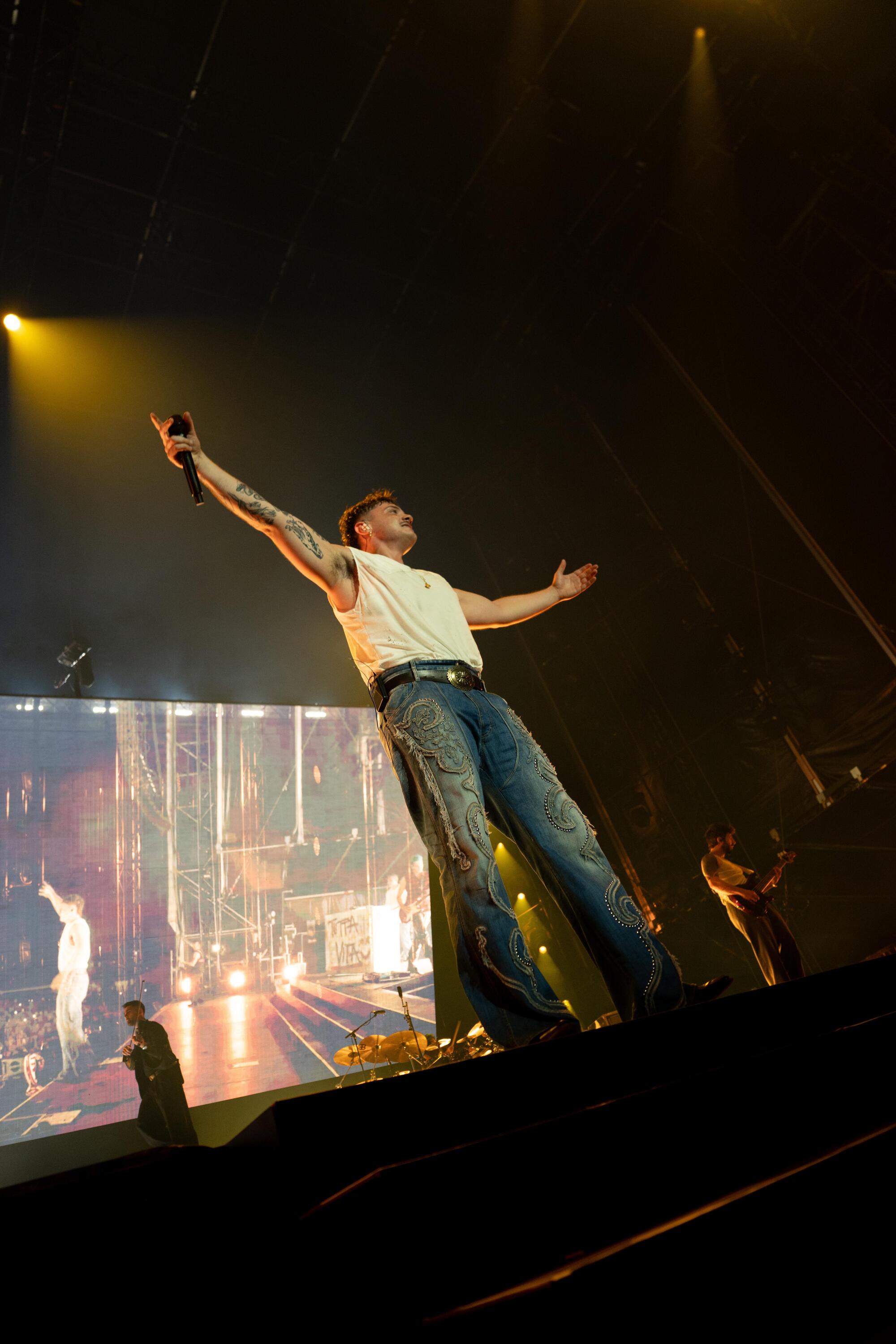 Olly al concerto dell'Ippodromo di Milano