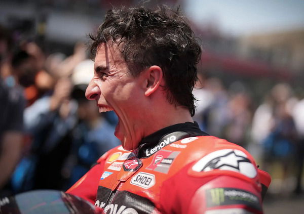 La teatralit&agrave; calcolata del diabolico Marc Marquez? Vuole essere sottovalutato: &ldquo;Barcellona favorisce gli altri&rdquo;. E Pecco Bagnaia&hellip;
