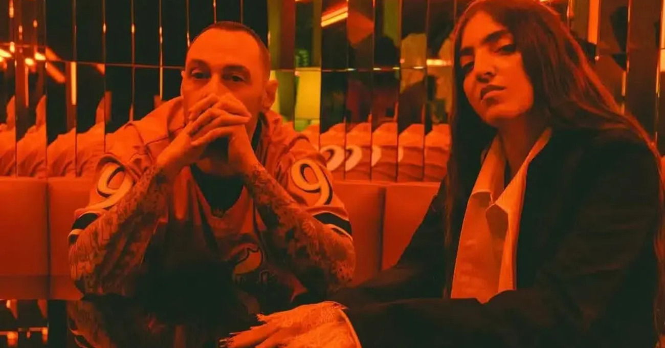 Abbiamo ascoltato Milano Baby, la nuova canzone di Fabri Fibra con Joan Thiele, ma com&#039;&egrave;? Non &egrave; la hit perfetta, ma non ne usciremo vivi