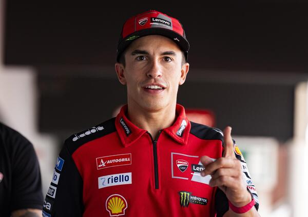 Marc Marquez, l&rsquo;uomo col fucile: &ldquo;Meglio il titolo a casa di Valentino Rossi o della Honda? Bella domanda. Il favorito ora &egrave; Bagnaia, non scherzo&rdquo;