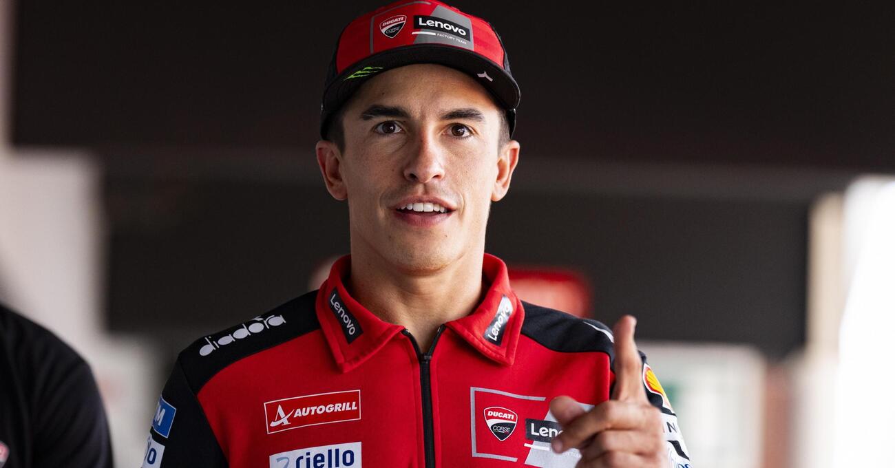 Marc Marquez, l&rsquo;uomo col fucile: &ldquo;Meglio il titolo a casa di Valentino Rossi o della Honda? Bella domanda. Il favorito ora &egrave; Bagnaia, non scherzo&rdquo;