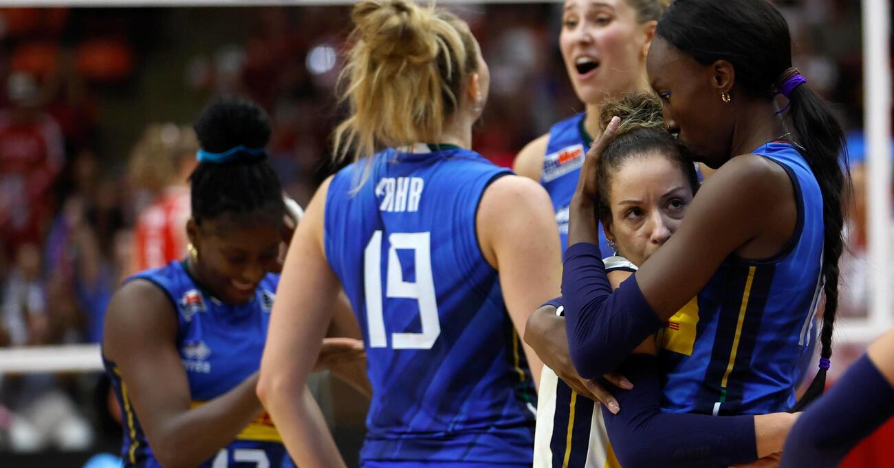 &quot;&Egrave; l&#039;Italvolley femminile pi&ugrave; forte di sempre!&quot;. Maurizia Cacciatori in estasi per il Mondiale delle azzurre: &quot;Le stelle Egonu, Nervini e De Gennaro, ma il segreto &egrave; il team creato da Velasco e Barbolini&hellip;&quot;