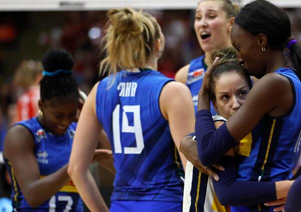 &quot;&Egrave; l&#039;Italvolley femminile pi&ugrave; forte di sempre!&quot;. Maurizia Cacciatori in estasi per il Mondiale delle azzurre: &quot;Le stelle Egonu, Nervini e De Gennaro, ma il segreto &egrave; il team creato da Velasco e Barbolini&hellip;&quot;