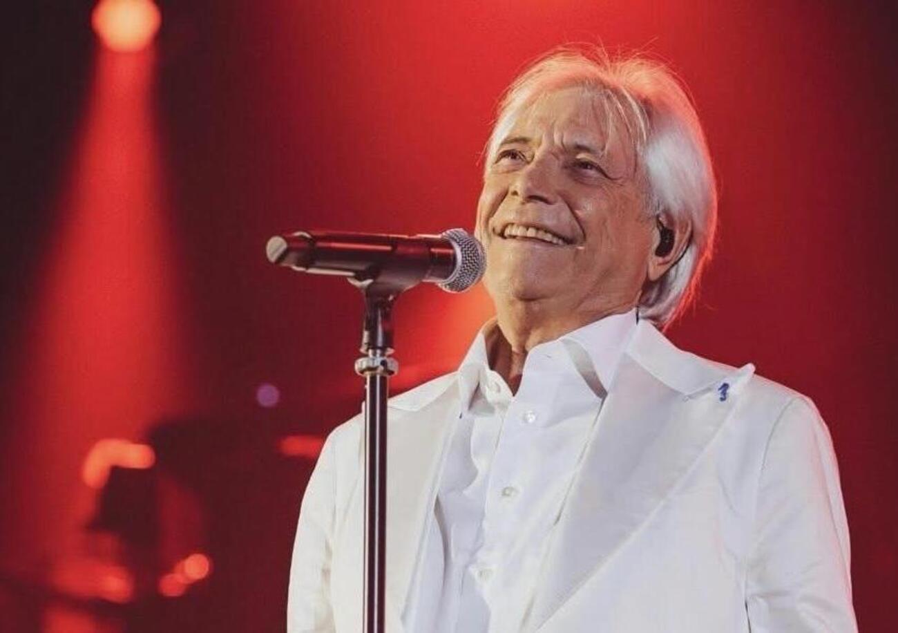 Standing ovation e lacrime per il film di Nino D&rsquo;Angelo presentato alla mostra del cinema di Venezia: l&rsquo;umilt&agrave; di chi non dimentica da dove viene ripaga sempre