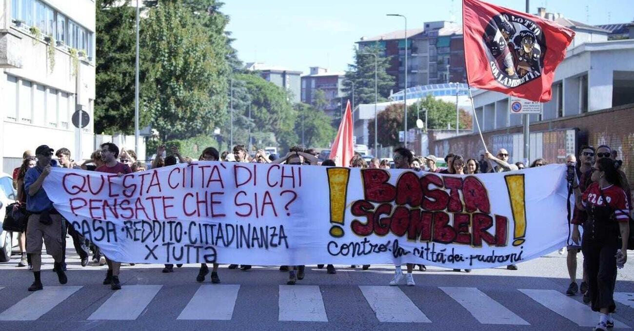 Il Leoncavallo non si tocca? Attivisti in strada contro la citt&agrave; dei padroni e per riprendersi un centro sociale che &egrave; un simbolo: &ldquo;Milano non si svende, si difende&rdquo;