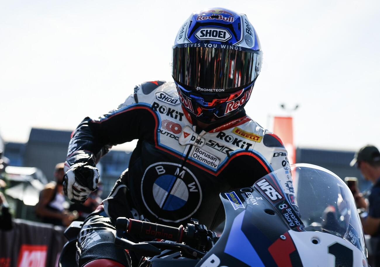 Toprak &ldquo;chiagne e fotte&rdquo;: polemizza su Ducati e regole, ma &egrave; ingiocabile a Magny Cours. Bulega: &ldquo;Divertente, ma da Most&hellip;&rdquo;