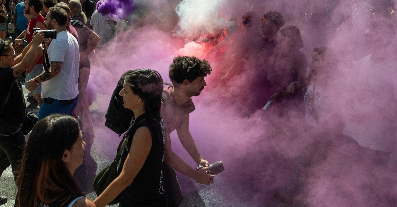 Siamo stati dentro al Pirellino occupato durante la manifestazione di Milano per il Leoncavallo e vi raccontiamo com&rsquo;&egrave; andata  