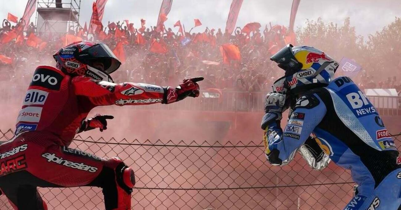 Cos&igrave; tenero che si taglia con un Gresini! Marc Marquez s&rsquo;arrende al fratello Alex nella domenica di Barcellona. Enea Bastianini terzo e Pecco Bagnaia settimo da ventunesimo