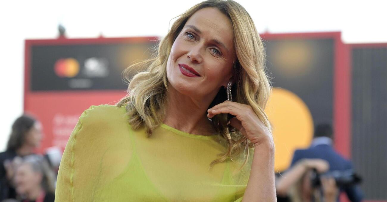 Lucia Mascino a MOW: &ldquo;Il cinema parla della vita. Giusto che la Mostra sia stata un luogo per confrontarsi su Gaza&rdquo;