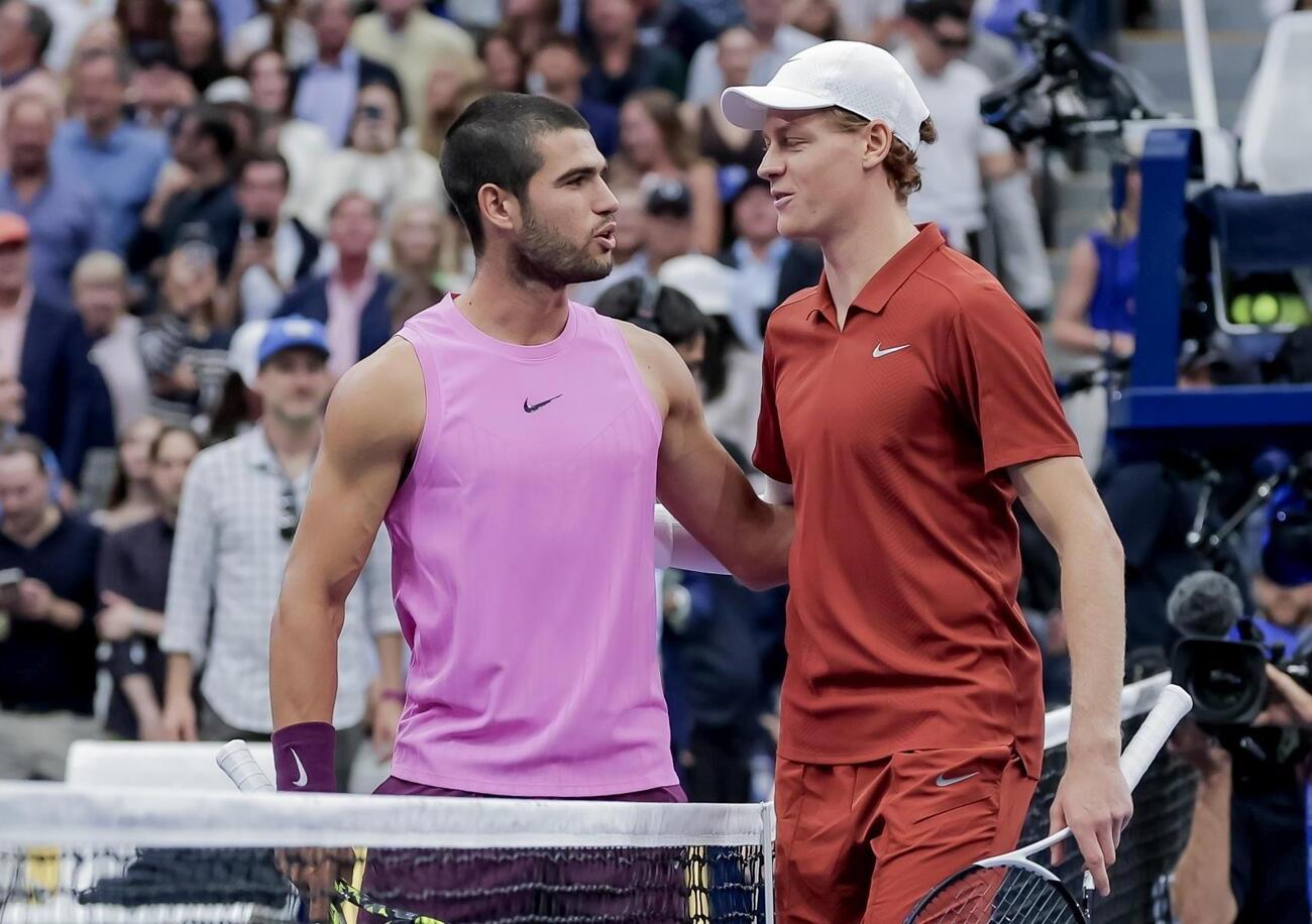 Sinner gi&ugrave; dal trono. E ora sono caz*i? Alcaraz ingiocabile, numero uno allo Us Open e del tennis: come reagir&agrave; Jannik al colpo di Carlos?