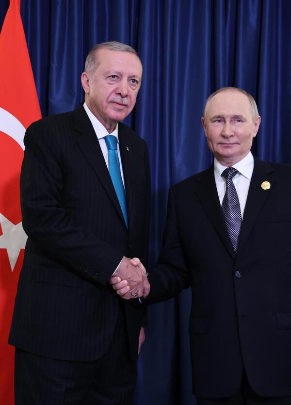 Altro che Trump, c&#039;&egrave; un solo leader sovranista nella Nato: Erdogan! E a noi rode perch&eacute;...
