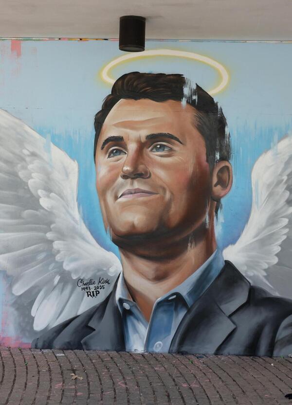 Basta caz*ate, Charlie Kirk non &egrave; un partigiano. La scritta &ldquo;Bella Ciao&rdquo; sul proiettile? Cazzullo: &ldquo;Vergognoso uccidere in nome di una canzone che celebra la liberazione&rdquo;