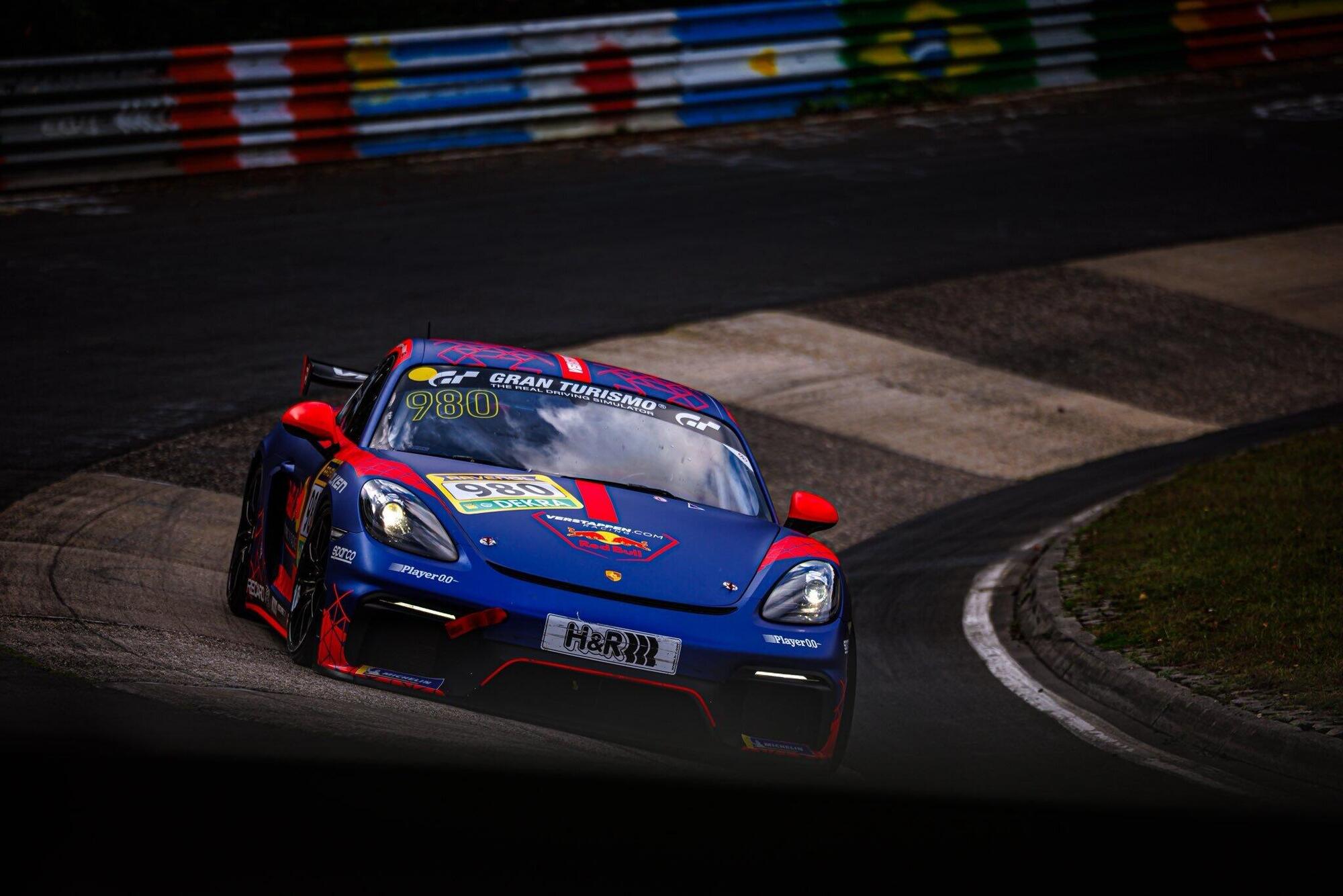 Max Verstappen Nurburgring Porsche GT4