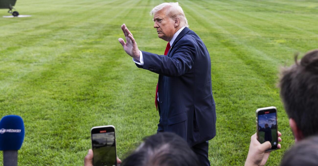 &ldquo;Trump copia la Cina&rdquo;? Ora si sveglia anche il New York Times ma MOW lo dice da mesi. Ecco perch&eacute;
