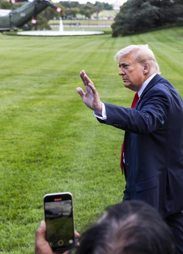 &ldquo;Trump copia la Cina&rdquo;? Ora si sveglia anche il New York Times ma MOW lo dice da mesi