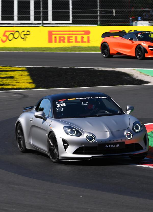 Ma sapete dov&rsquo;&egrave; che si fa la differenza a Monza? Siamo andati a scoprirlo al fianco di un pilota Alpine ed &egrave; stato allucinante