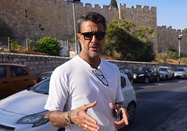 Falsissimo (per abbonati) a Gaza: Corona a Israele arriva al confine con la Striscia e intervista ebrei e arabi: &ldquo;La guerra &egrave; umanitaria&rdquo;, &ldquo;Non c&#039;&egrave; democrazia&rdquo;. Ma il surf e il calcio a pochi kilometri dal genocidio?