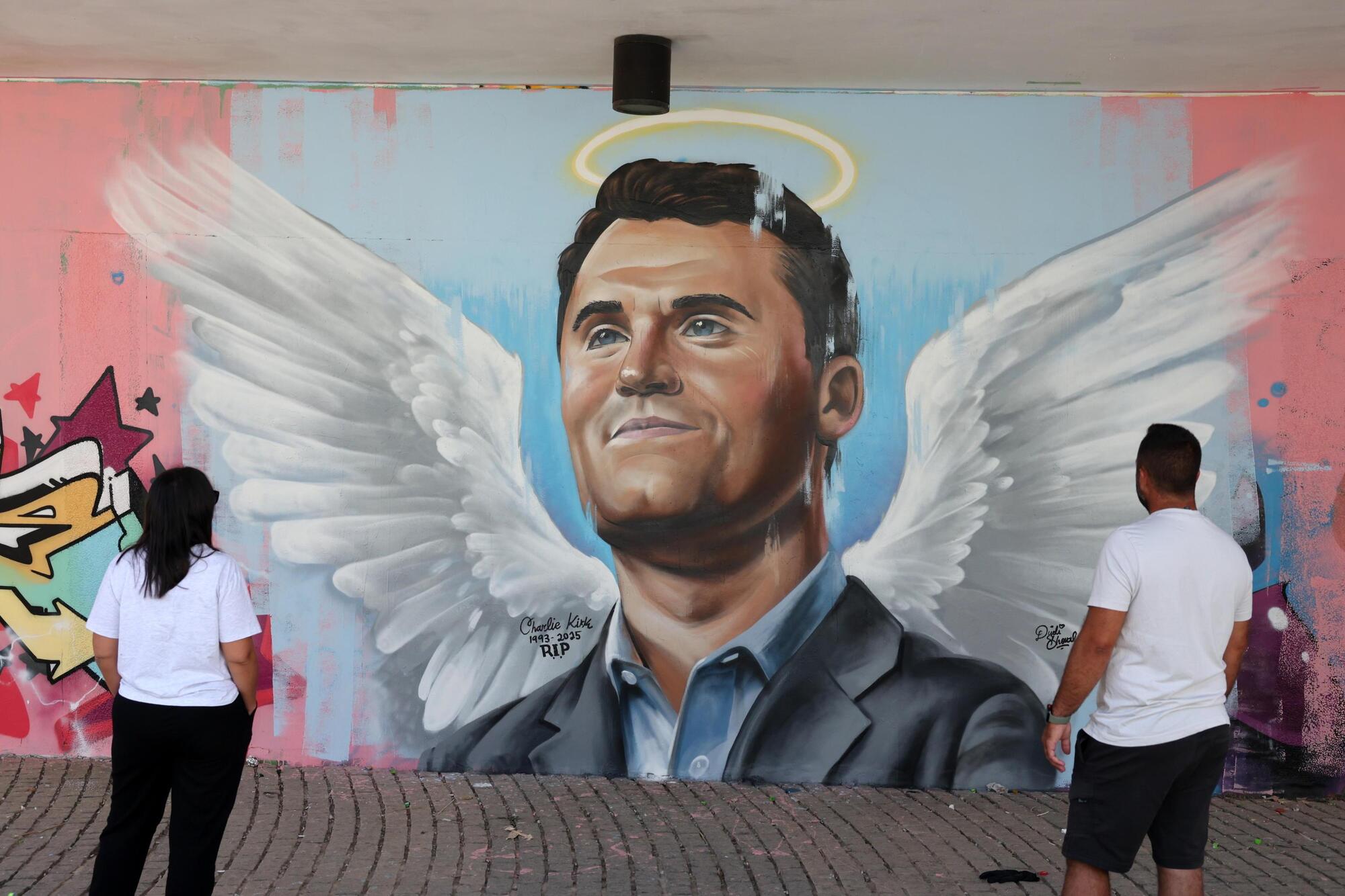 Il murales dedicato a Charlie Kirk