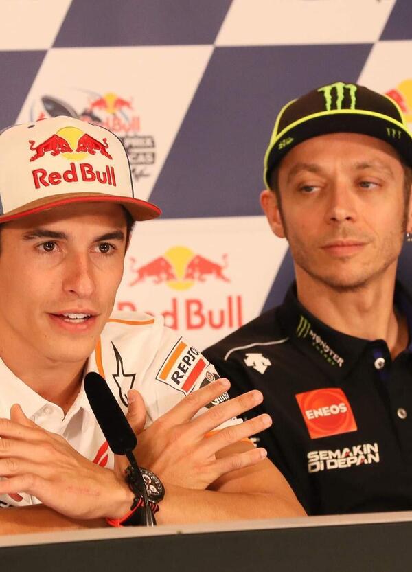 A Misano, nel segreto di un box chiuso, Valentino Rossi &ldquo;ha incontrato&rdquo; la sorella giovane (e maggiorata) del suo grande amore
