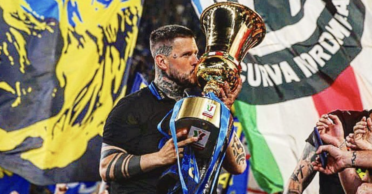 Per la prima volta parla Aurora Simoncini, moglie di Ferdico: &ldquo;Mio marito non &egrave; un pentito, si far&agrave; il carcere con dignit&agrave;&rdquo;. E arriva anche la smentita degli avvocati dell&rsquo;ex capo ultras