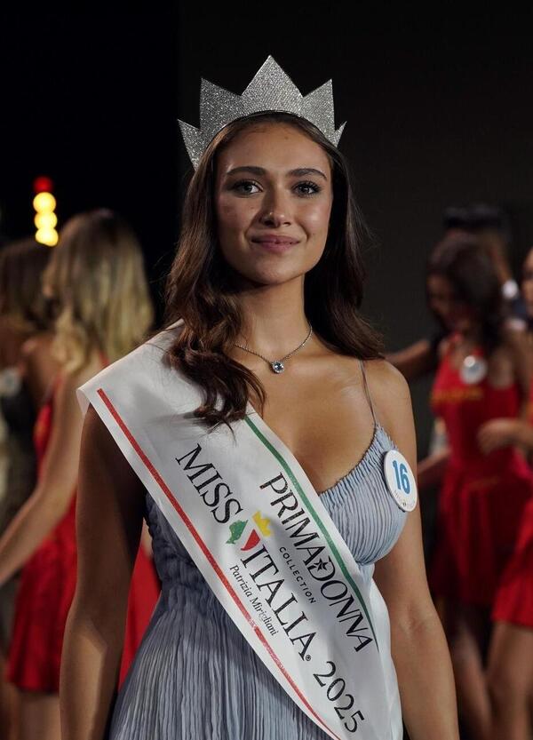 Miss Italia ha rotto il ca*zo? Viva i concorsi di bellezza, la versione low cost di Amici &egrave; per gli ipocriti