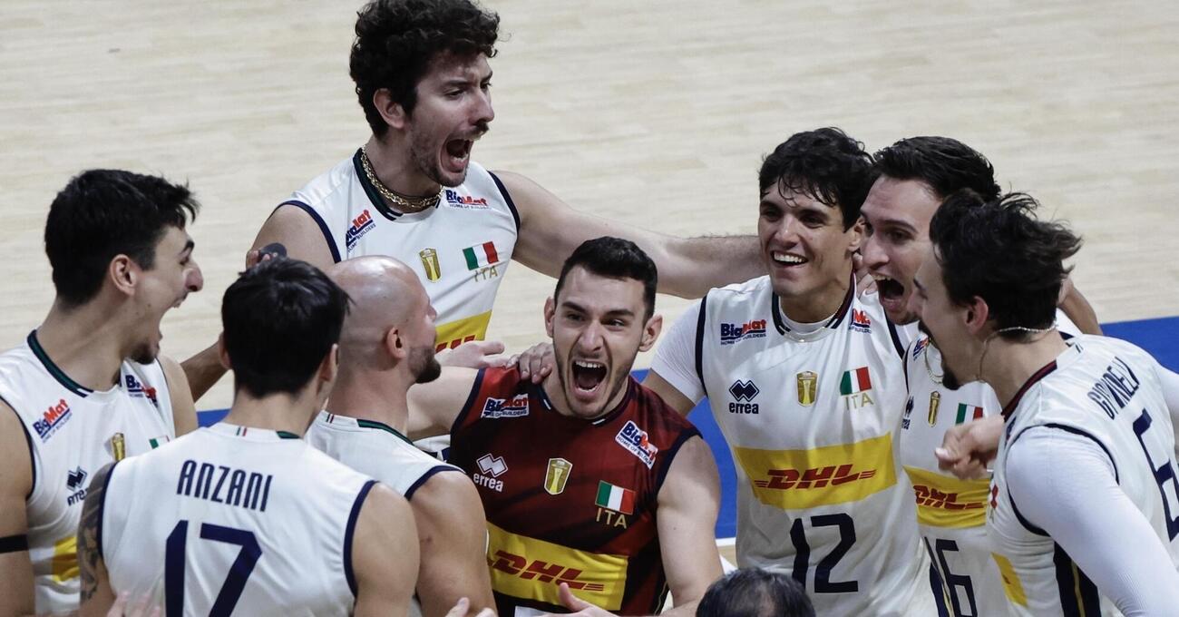 Cry for me Argentina! L&#039;Italia asfalta la bestia albiceleste ma ai Mondiali di volley qualcuno pu&ograve; (ab)battere gli stacchetti musicali tamarri alla &ldquo;Sar&agrave; perch&eacute; ti amo&rdquo;?