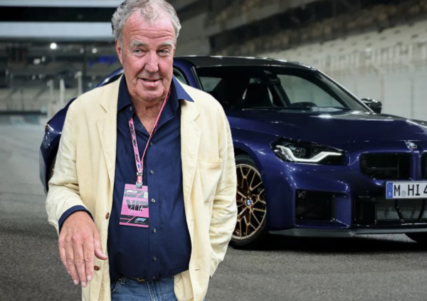 Jeremy Clarkson prova la nuova Bmw M2: &ldquo;Con 473 cavalli e trazione posteriore &egrave; spettacolare, ma c&rsquo;&egrave; una cosa che non riesco a togliermi dalla testa&hellip;&rdquo;