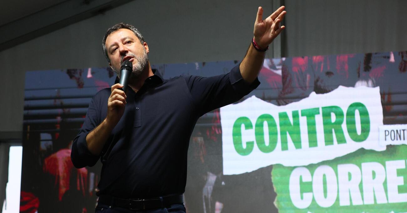 Pontida 2025? Il Luna Park delle contraddizioni della Lega di Salvini: da Kirk &quot;martire&quot; agli autonomisti sardi, dai filo-israeliani ai &quot;vichinghi&quot; bossiani: ogni &quot;giostra&quot; gira da sola, ma non si incontra 