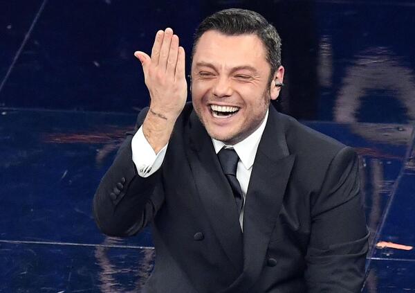 Tiziano Ferro, concerti Stadi 2026, &egrave; caos biglietti? L&#039;appello dei fan: &quot;Ce li hanno venduti sbagliati e se ne fotto*o, cancellano i nostri commenti sui social. Ma davvero dobbiamo arrangiarci da soli?&quot;