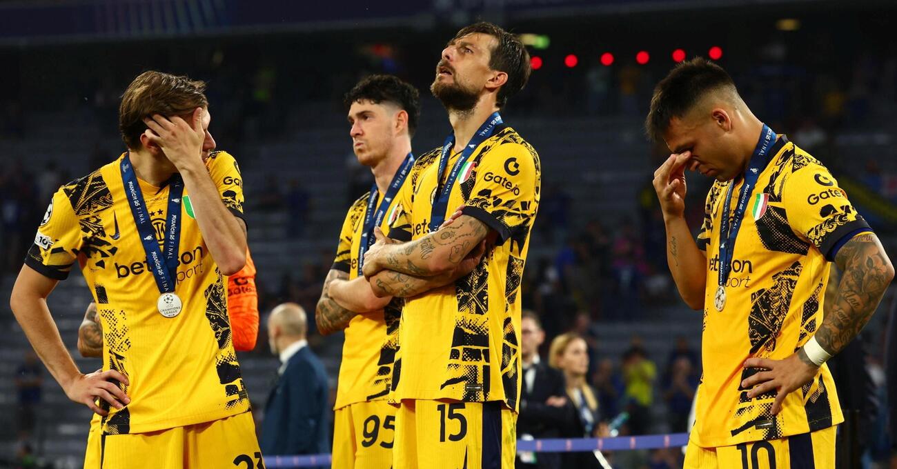 La cronaca nera (azzurra) di Nazzi sulla morte dell&rsquo;Inter in Champions &egrave; il video capolavoro di un cold case che i tifosi non vogliono (ri)vedere?