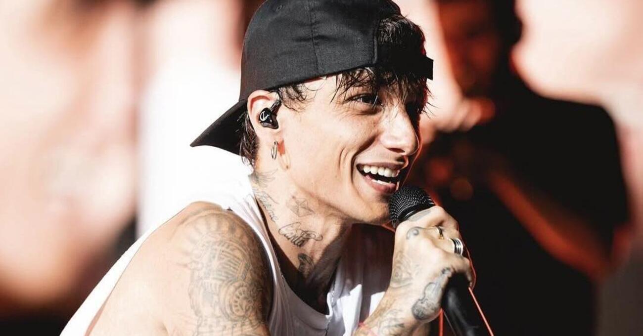 Ultimo pronto a risolvere il problema del traffico romano con il suo raduno a Tor Veragata nel 2026? Ecco l&rsquo;email arrivata ai 250 mila che hanno acquistato il biglietto: ma cosa sta organizzando Niccol&ograve; per i suoi fan?