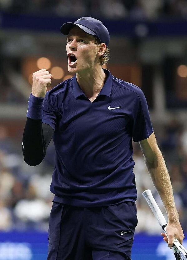 Ma il tennis &egrave; truccato per far vincere Sinner e Alcaraz? Jannik risponde alle accuse di Federer. O no?