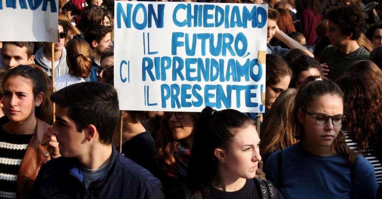 Basta con la &quot;vita lenta&quot; del Sud! Ecco perch&eacute; Instagram fa violenza al Mediterraneo (e De Martino aveva torto)