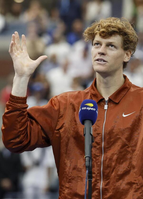 La mente di Sinner “copiata” dalla Cina? Pechino avrebbe hackerato i suoi dati cerebrali (e quelli di Leclerc, Shiffrin e Swiatek) per usi militari: “Vogliono creare un super soldato...”