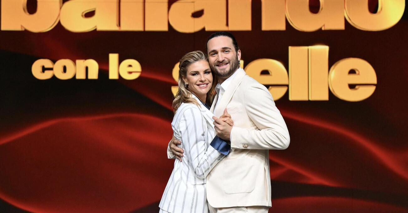 Il lato segreto di Claudia Cardinale, Martina Colombari in versione maestrina a Ballando, il gesto inaspettato di Sophia Loren e&hellip; A tutto gossip con Roberto Alessi