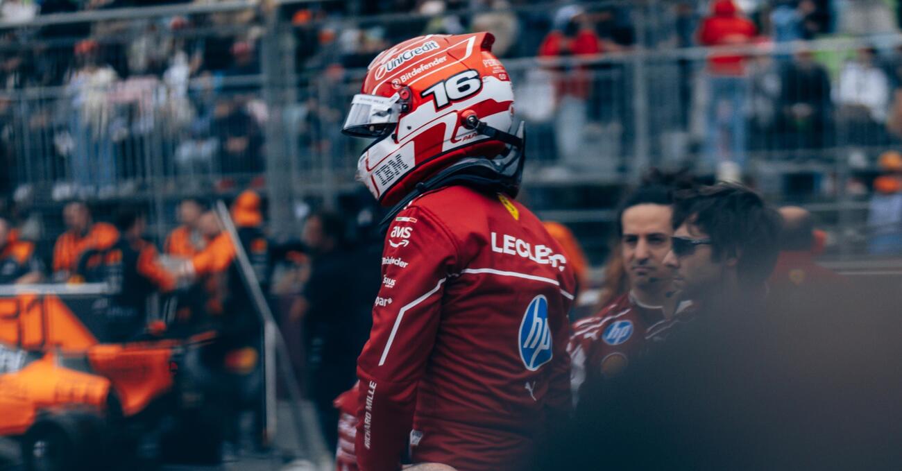 Il romanticismo di Charles Leclerc: &ldquo;In F1 servirebbe il rumore, vorrei i V8 o addirittura i V10&rdquo;. E sul format &egrave; chiaro: &ldquo;Non dovremmo reinventare nulla&rdquo;