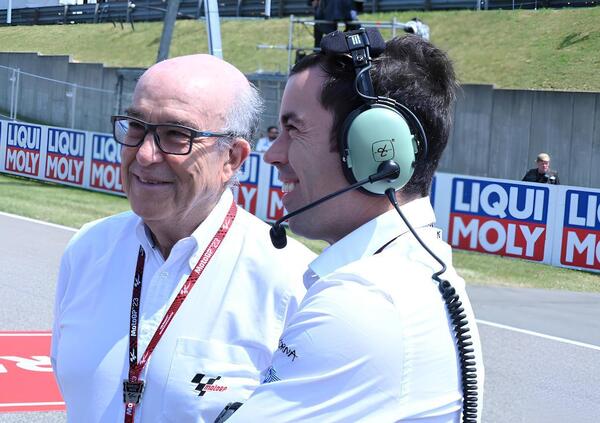 Oh, ma non sar&agrave; che Dorna e Liberty Media sono gi&agrave; allo scontro? Ezpeleta Jr: &ldquo;Scioccato da certe notizie&quot;