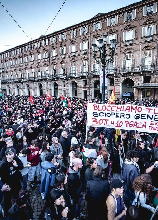Ma dove sono i servizi Rai sulle proteste e la Flotilla? TeleMeloni ne parla solo in seconda serata e con Federica Sciarelli: della serie &ldquo;Chi l&rsquo;ha visto?&rdquo; davvero&hellip;